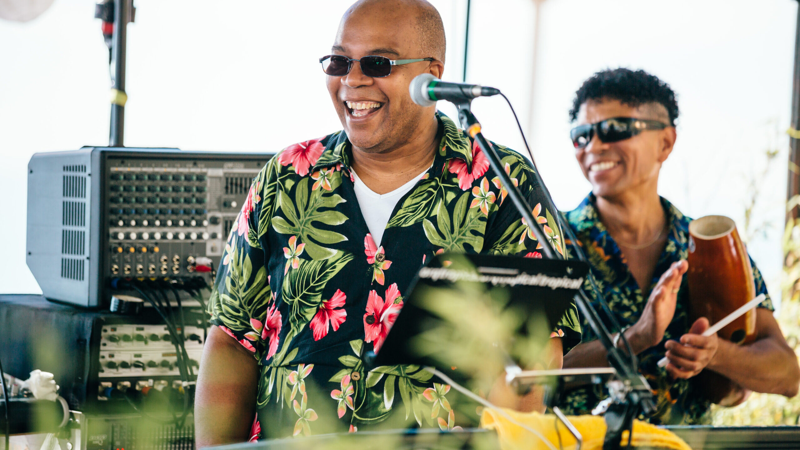 Das Bild zeigt die Band Karibik Tropical 